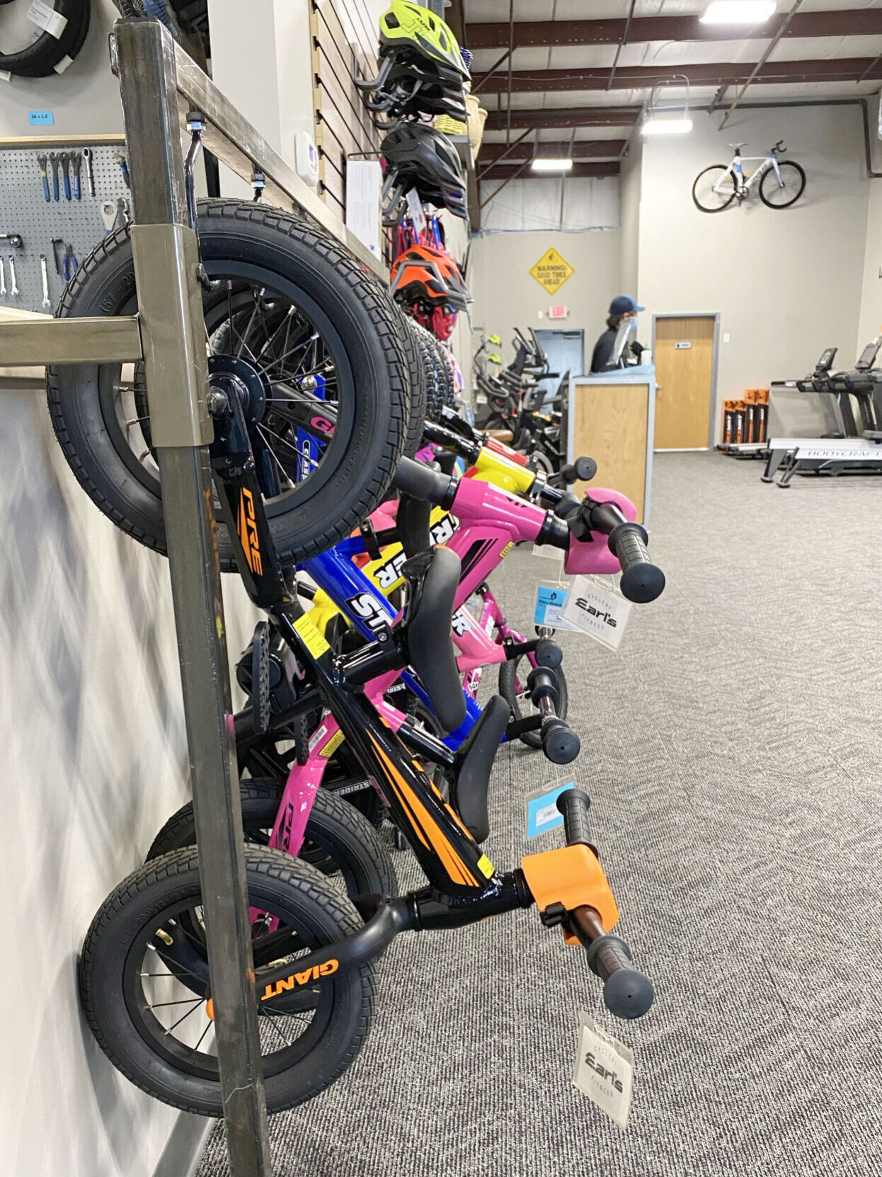 Push bikes - Earl's Cyclery